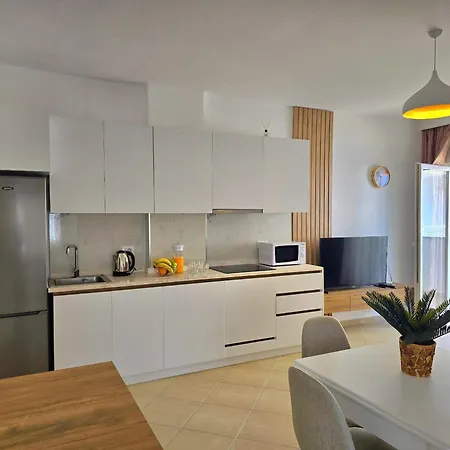 Apartament Happy Qerret 097 Golem (Tirana)