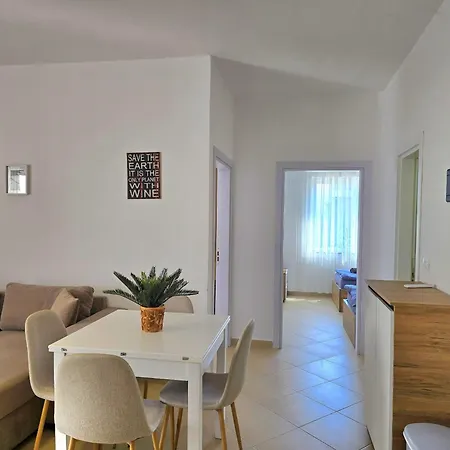 Apartament Happy Qerret 097 Golem (Tirana)